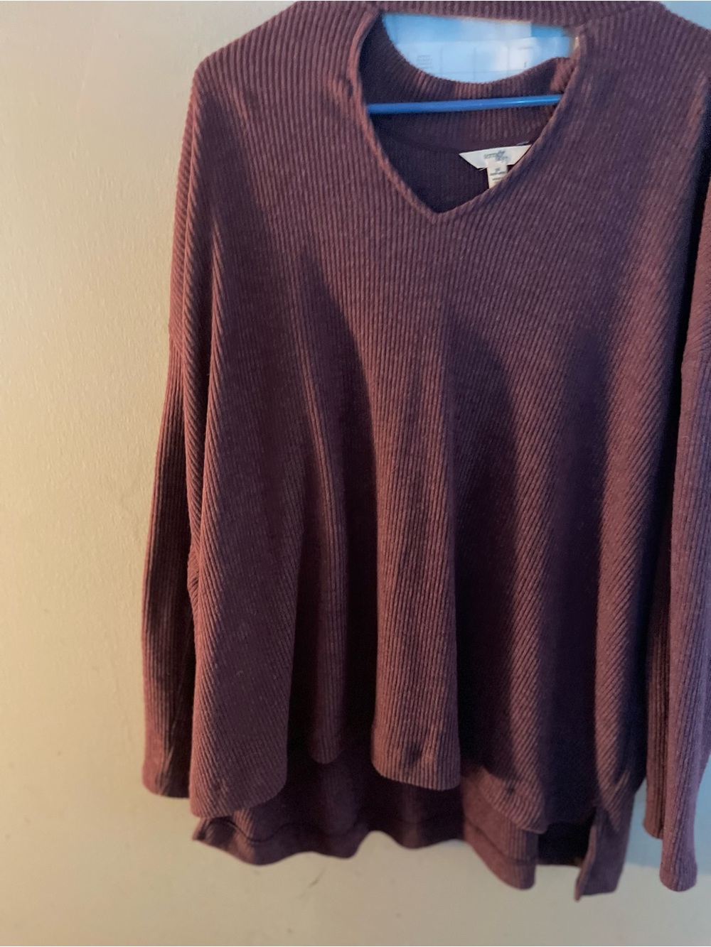 Terra & Sky Ribbed V-Neck Sweater - Plum